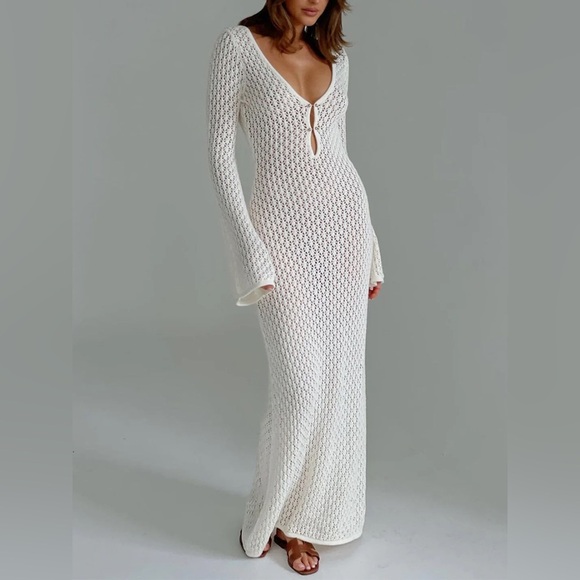 White Cover Up Long Sleeve Dress 🤍 - Picture 3 of 7